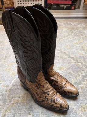Acme men’s size 10 genuine python boots vintage excellent condition